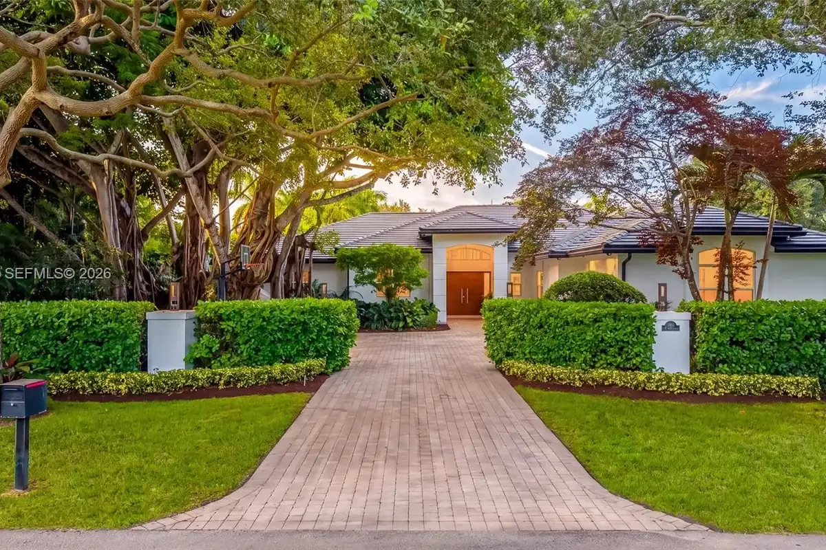 6951 SW 94 St, Miami: photo 1 of 65