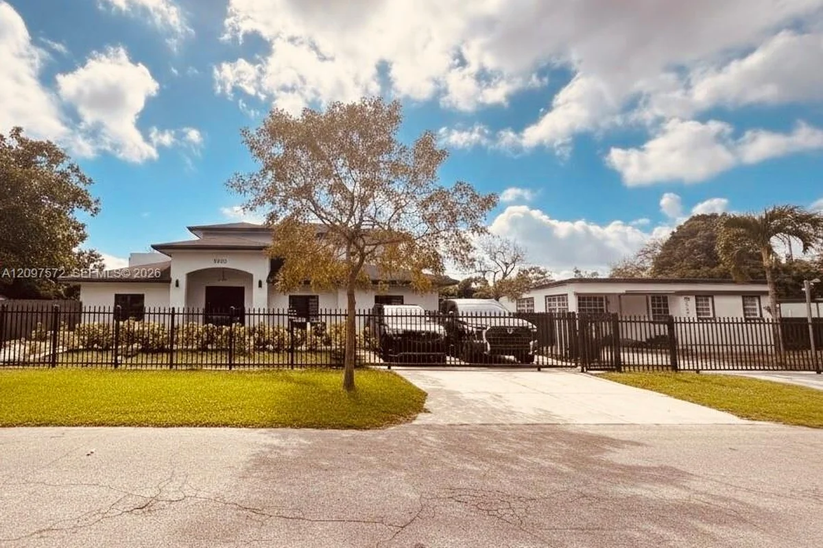 1720 NW 110th Ter #1, Miami: photo 1 of 1