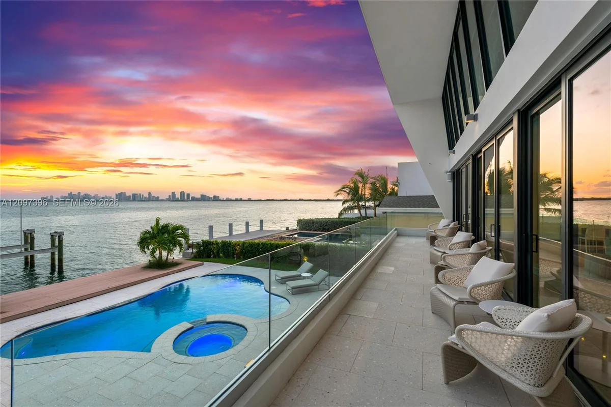1580 S Treasure Dr, North Bay Village: photo 1 of 25