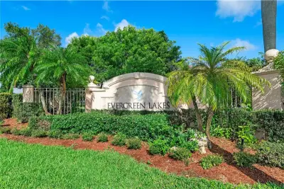 5055 Wiles Rd #207, Coconut Creek: photo 1 of 21