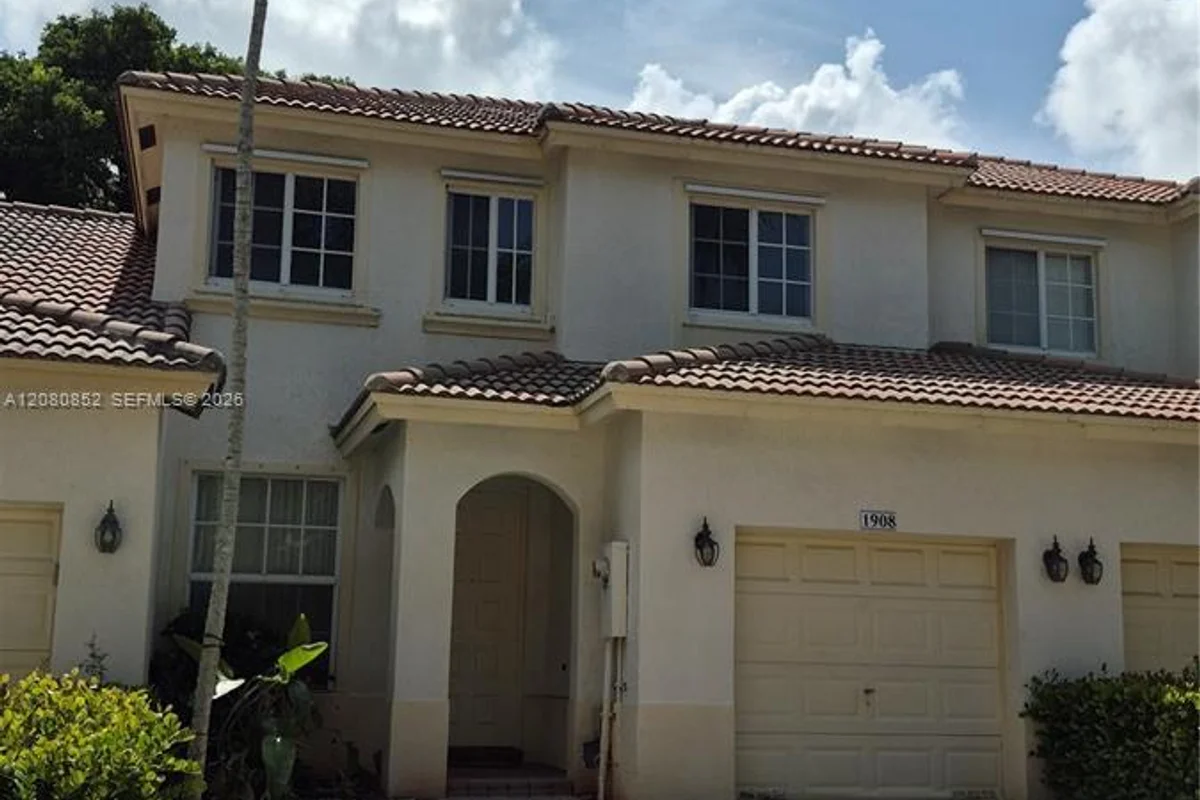 1908 NW 79th Way, Pembroke Pines: photo 1 of 59