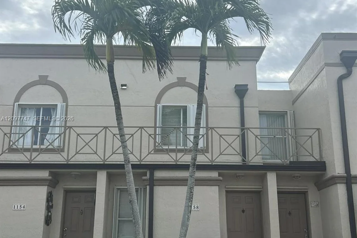 1158 NW 124th Ave #2306, Miami: photo 1 of 18
