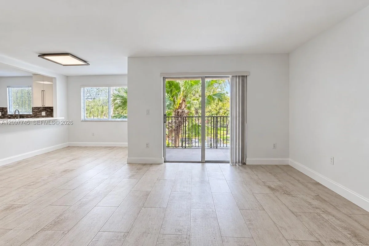 791 N Pine Island Rd #214, Plantation: photo 1 of 17