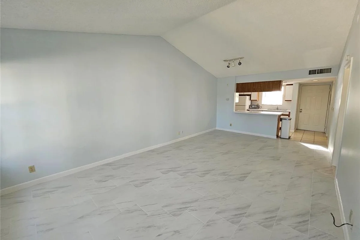 6339 La Costa Dr #L, Boca Raton: photo 1 of 26