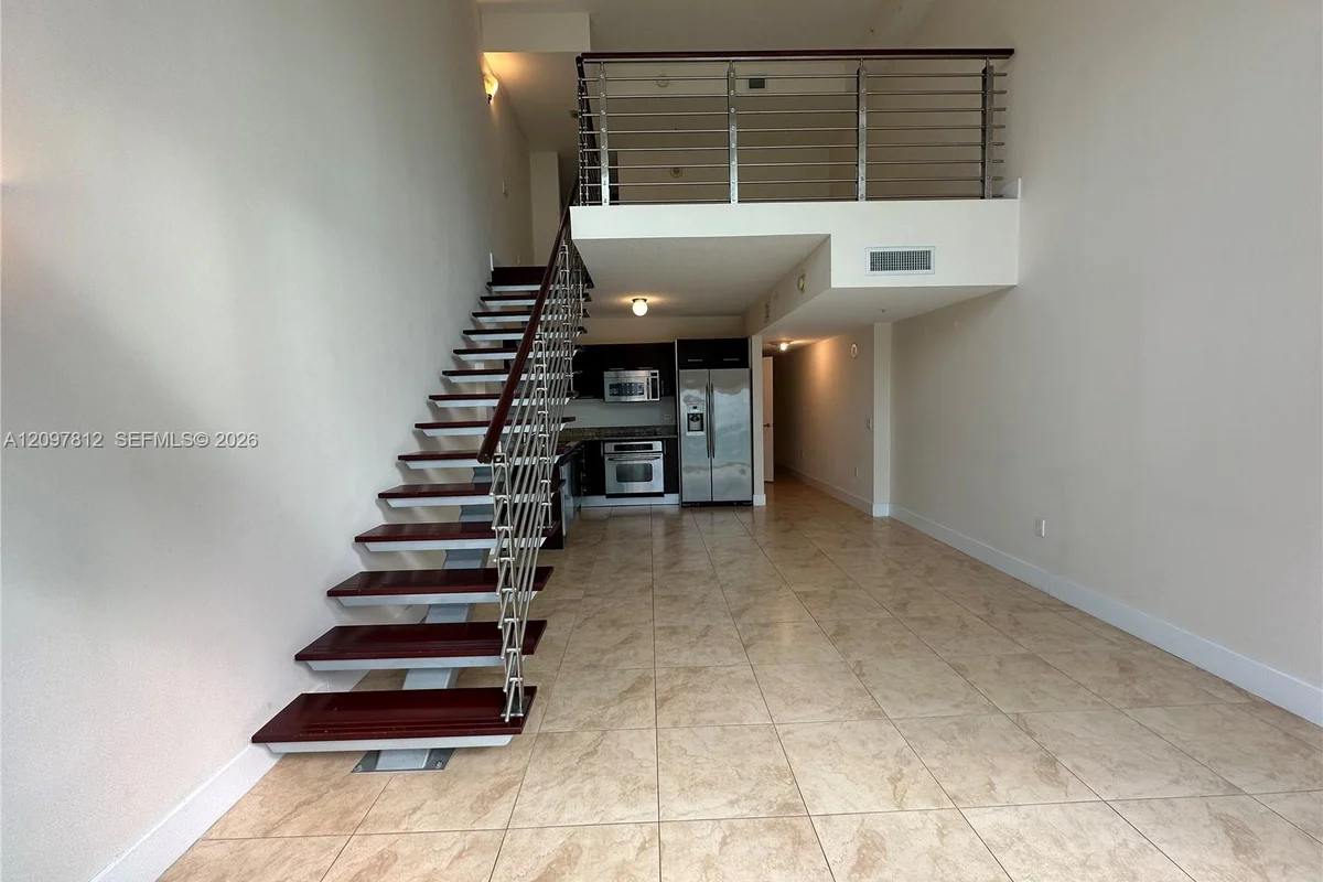 41 SE 5th St #1714, Miami: photo 1 of 20