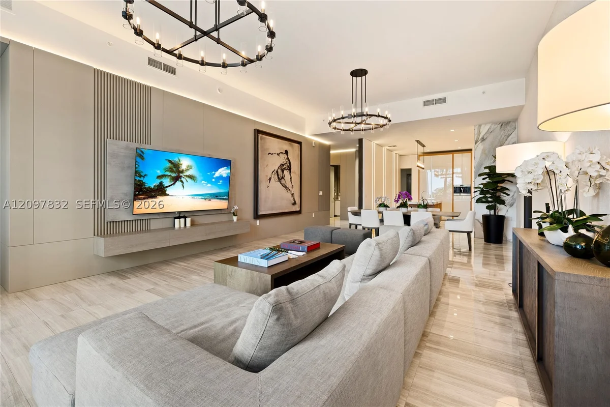 2821 S Bayshore Dr #6B, Miami: photo 1 of 46