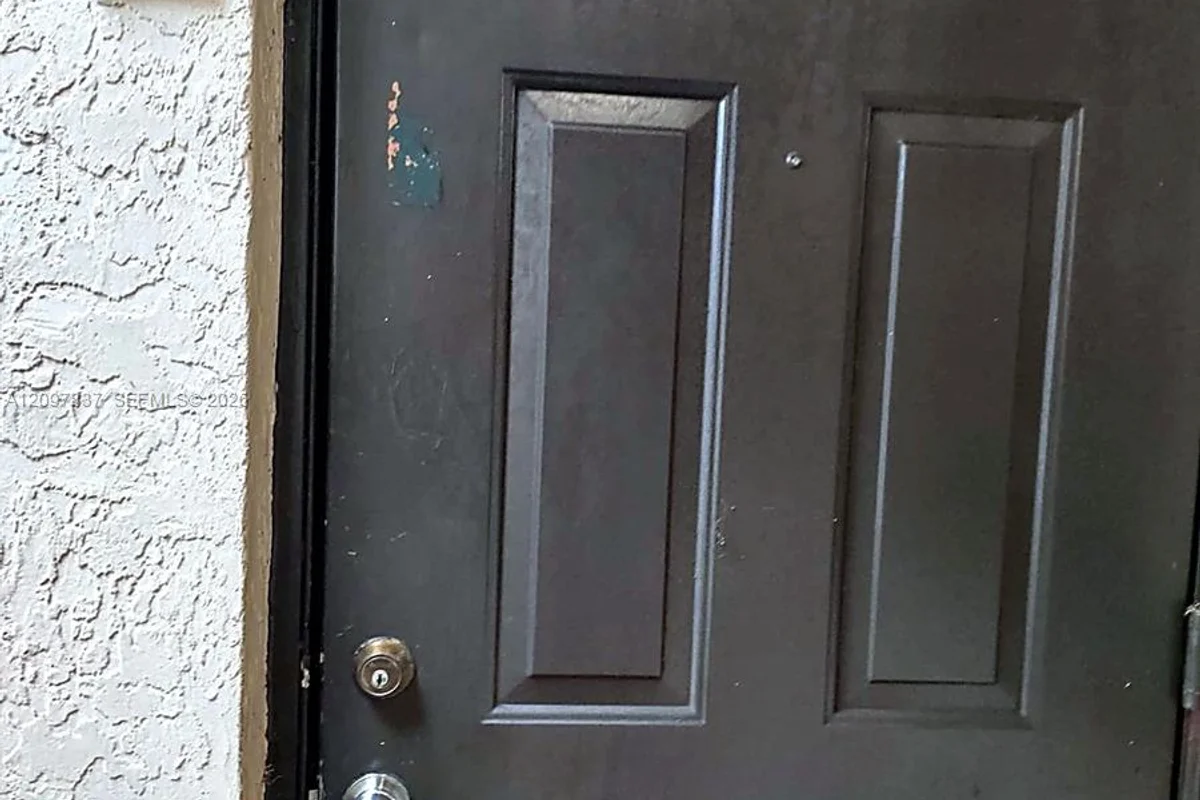 631 Cypress Lake Blvd #I17, Deerfield Beach: photo 1 of 5