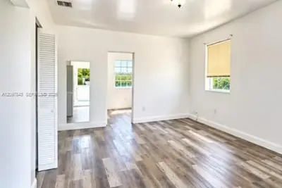1812 NW 22nd Ave #2, Miami: photo 1 of 6