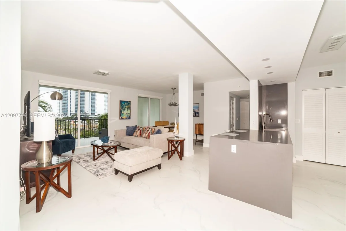 17145 N Bay Rd #4607, Sunny Isles Beach: photo 1 of 81