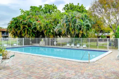 5160 SW 40th Ave #26D, Dania Beach: photo 1 of 20