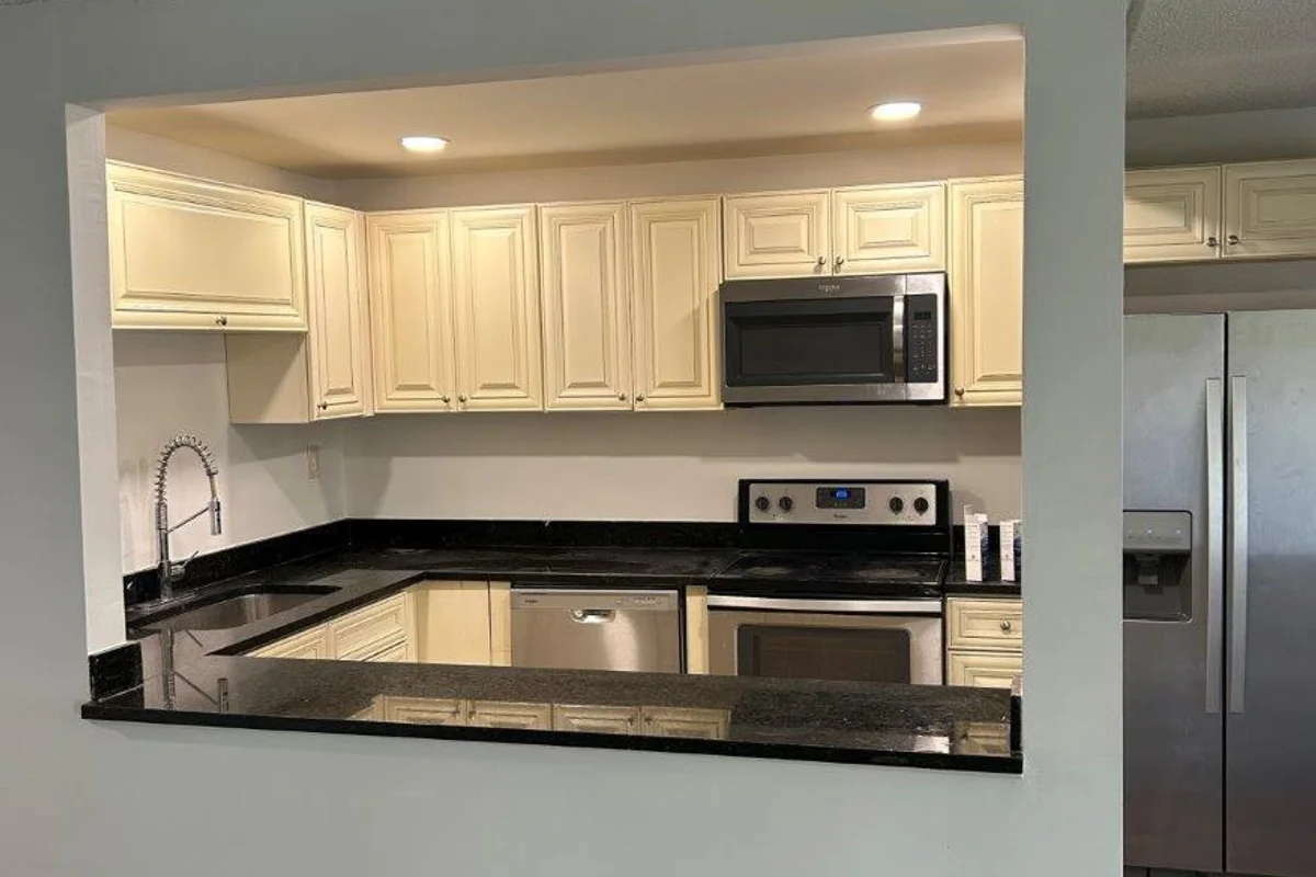 1108 Meadows Cir, Boynton Beach: photo 1 of 15