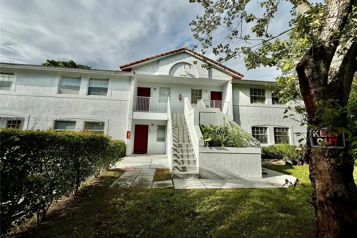4297 NW 114th Ter, Coral Springs: photo 1 of 21