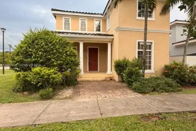 14318 SW 275th Ln, Homestead: photo 1 of 40