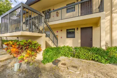 125 NW 93rd Ave, Pembroke Pines: photo 1 of 25