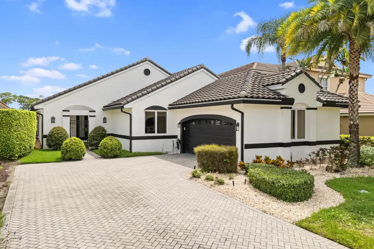 8268 Bob O Link, West Palm Beach: photo 1 of 33