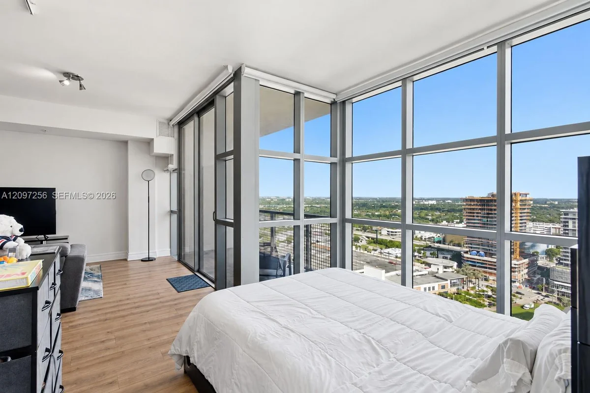 3301 NE 1st Ave #H2413, Miami: photo 1 of 35