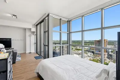 3301 NE 1st Ave #H2413, Miami: photo 1 of 35