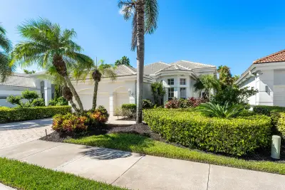 125 Windward Dr, Palm Beach Gardens: photo 1 of 34