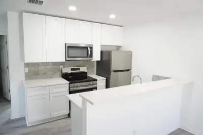 1181 W 28th St, Riviera Beach: photo 1 of 17
