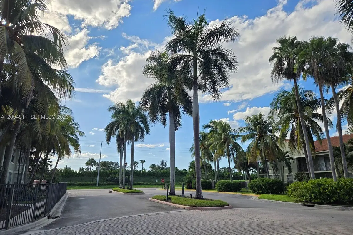 1204 Belmont Pl, Boynton Beach: photo 1 of 37