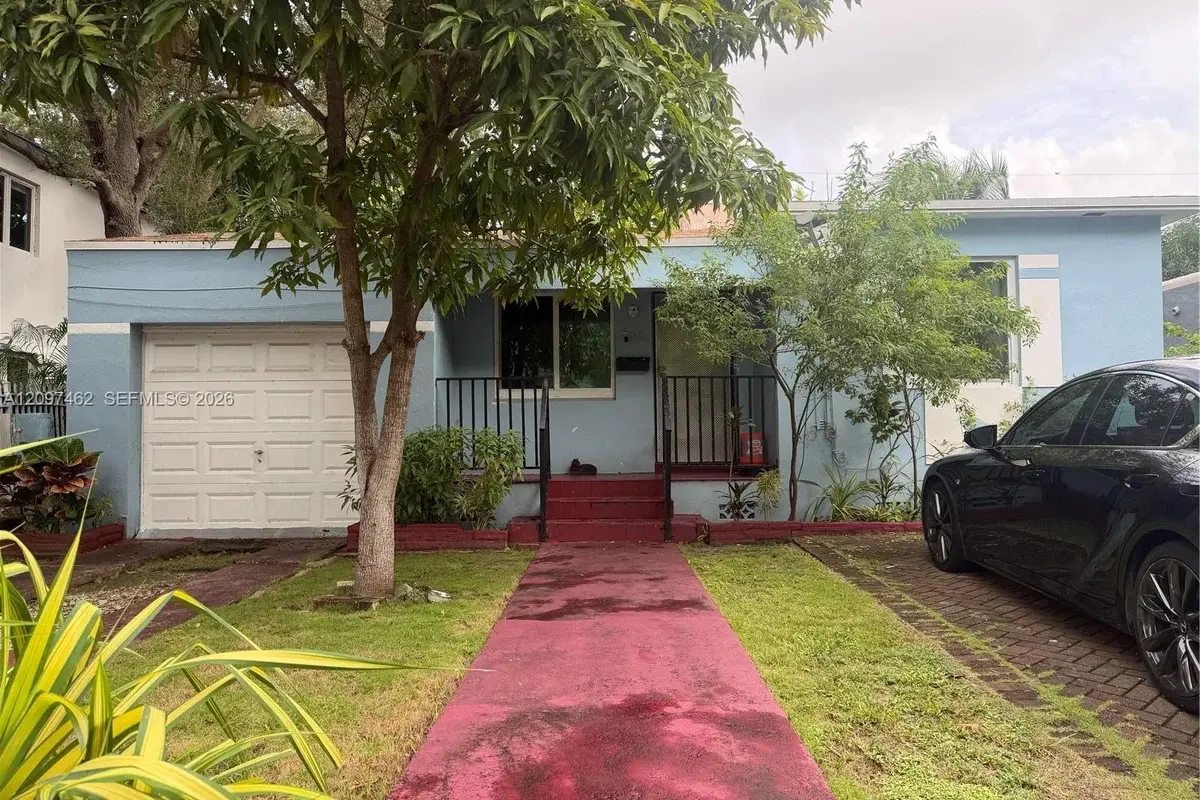 21 NE 50th St, Miami: photo 1 of 1