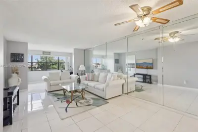 2793 NW 104th Ave #401, Sunrise: photo 1 of 22