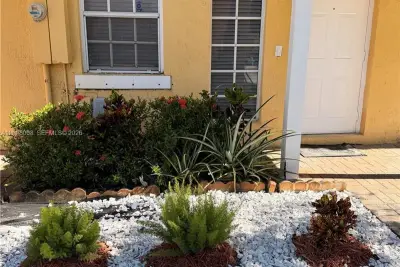 6775 Sienna Club Pl, Lauderhill: photo 1 of 8