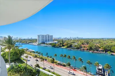 4401 Collins Ave #1017, Miami Beach: photo 1 of 48