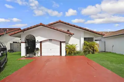 6316 SW 151st Pl, Miami: photo 1 of 12