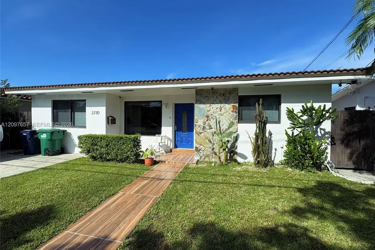 2730 SW 76th Ave, Miami: photo 1 of 25