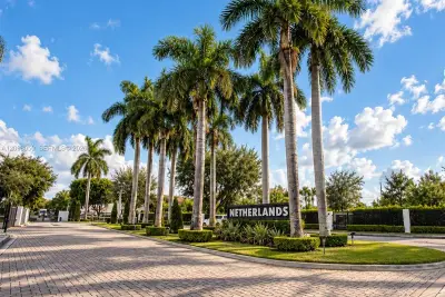 11480 NW 81st Ter, Doral: photo 1 of 43