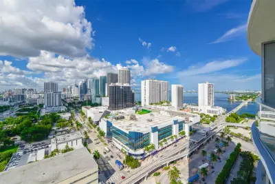 1400 Biscayne Blvd #2207, Miami: photo 1 of 46