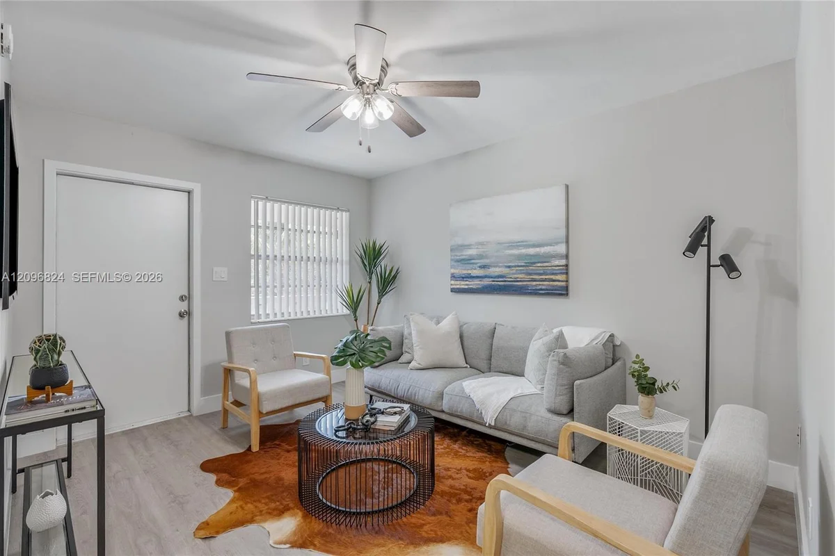 1041 SW 15th Ave #3A, Fort Lauderdale: photo 1 of 6