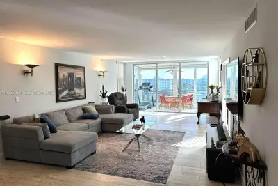 3095 N Course Dr #909, Pompano Beach: photo 1 of 21