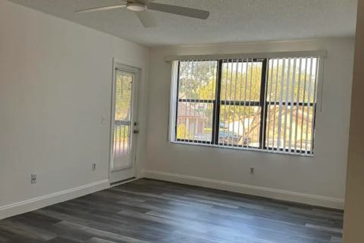 4541 W Mcnab Rd W #17, Pompano Beach: photo 1 of 3