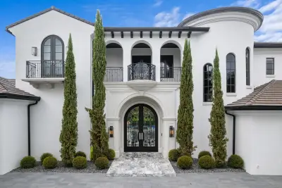 111 Via Palacio, Palm Beach Gardens: photo 1 of 64