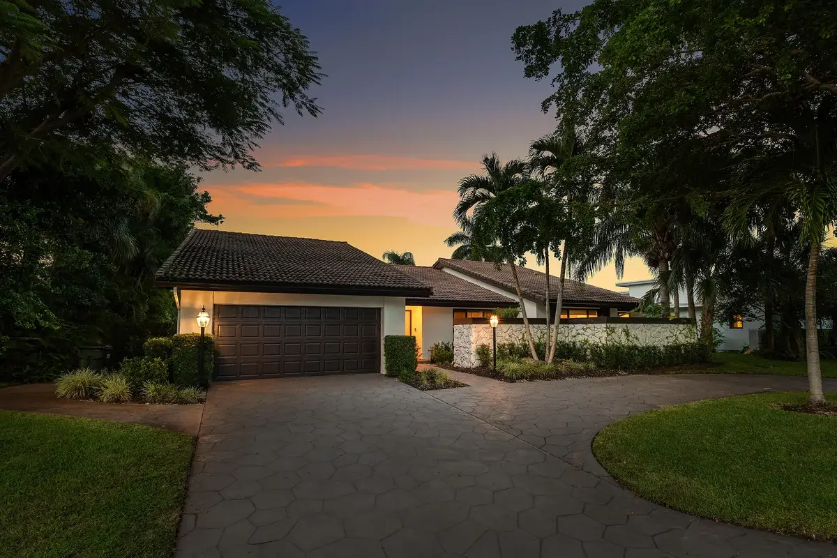 3527 Pine Lake Ct, Delray Beach: photo 1 of 57