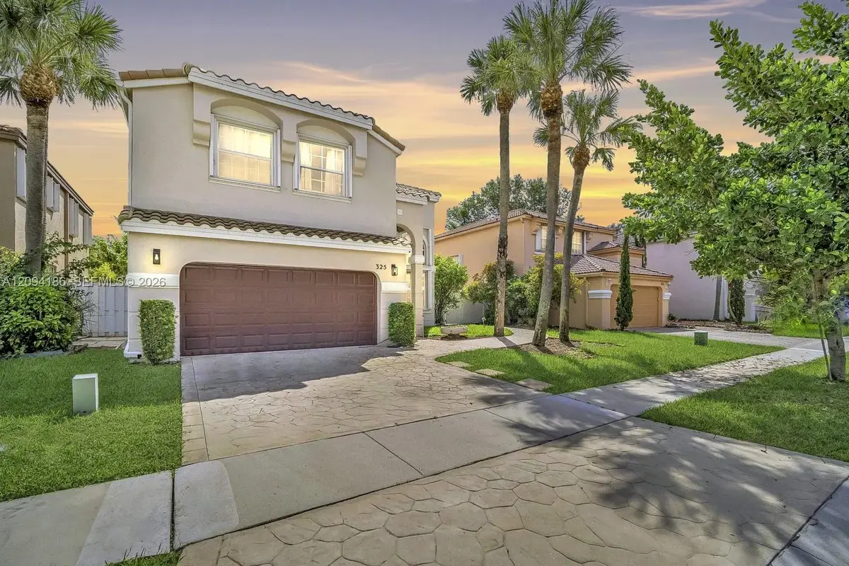 325 NW 158th Ln, Pembroke Pines: photo 1 of 46