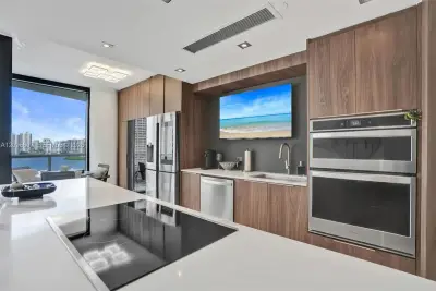 4000 Island Blvd #1205, Aventura: photo 1 of 65