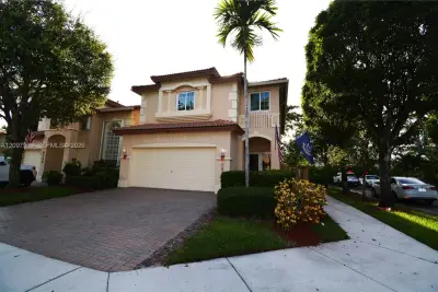 6804 NW 116th Ct, Doral: photo 1 of 24