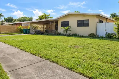 1140 NE 110th Ter, Miami: photo 1 of 22