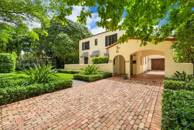 1140 Asturia Ave, Coral Gables: photo 1 of 84