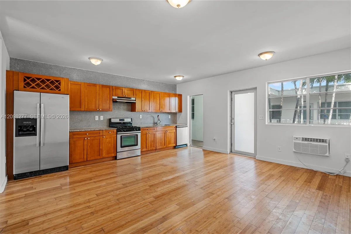 7950 Tatum Waterway Dr #N4, Miami Beach: photo 1 of 20