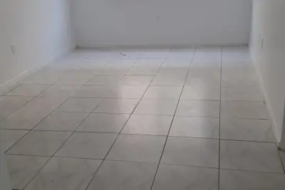 2175 NE 169th St #102, North Miami Beach: photo 1 of 5