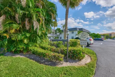 1100 E Indiantown Rd #104, Jupiter: photo 1 of 39