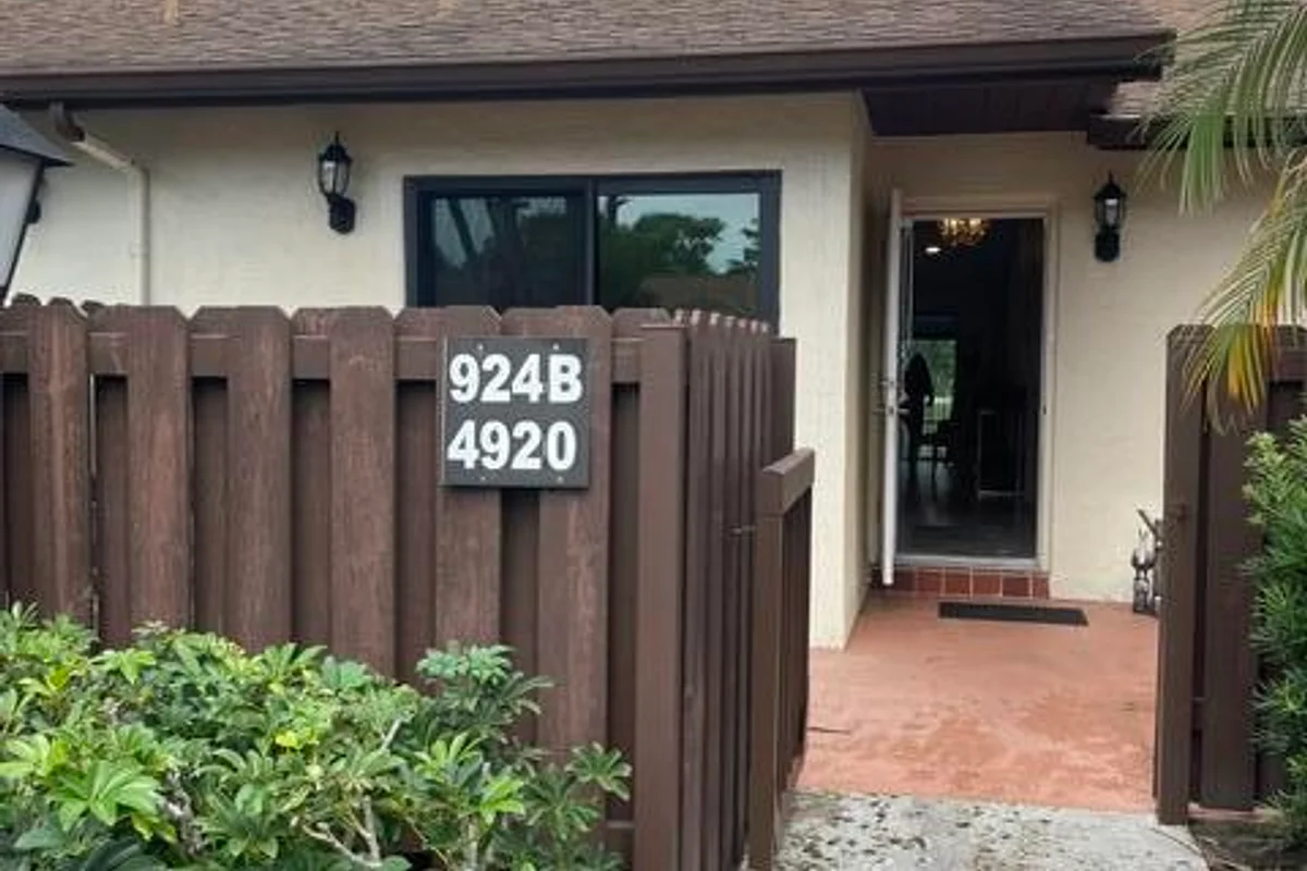 4920 Sable Pine Cir #B, West Palm Beach: photo 1 of 26