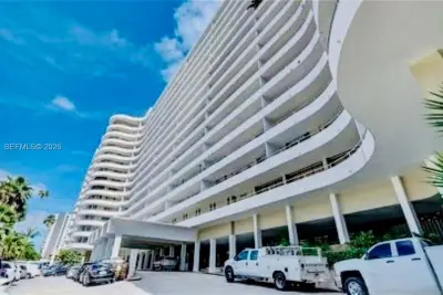 5555 Collins Ave #7P, Miami Beach: photo 1 of 10