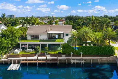 737 NE Boca Bay Colony Dr, Boca Raton: photo 1 of 46