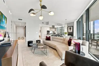 1000 Brickell Plz #3401, Miami: photo 1 of 62