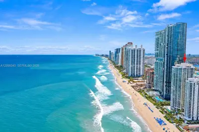 18671 Collins Ave #802, Sunny Isles Beach: photo 1 of 34